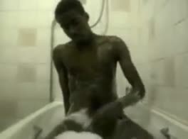 ahhhh...the bath-tub!